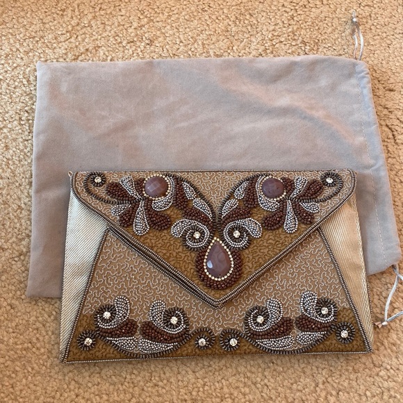 NWT Lulus beaded statement clutch - Picture 3 of 6